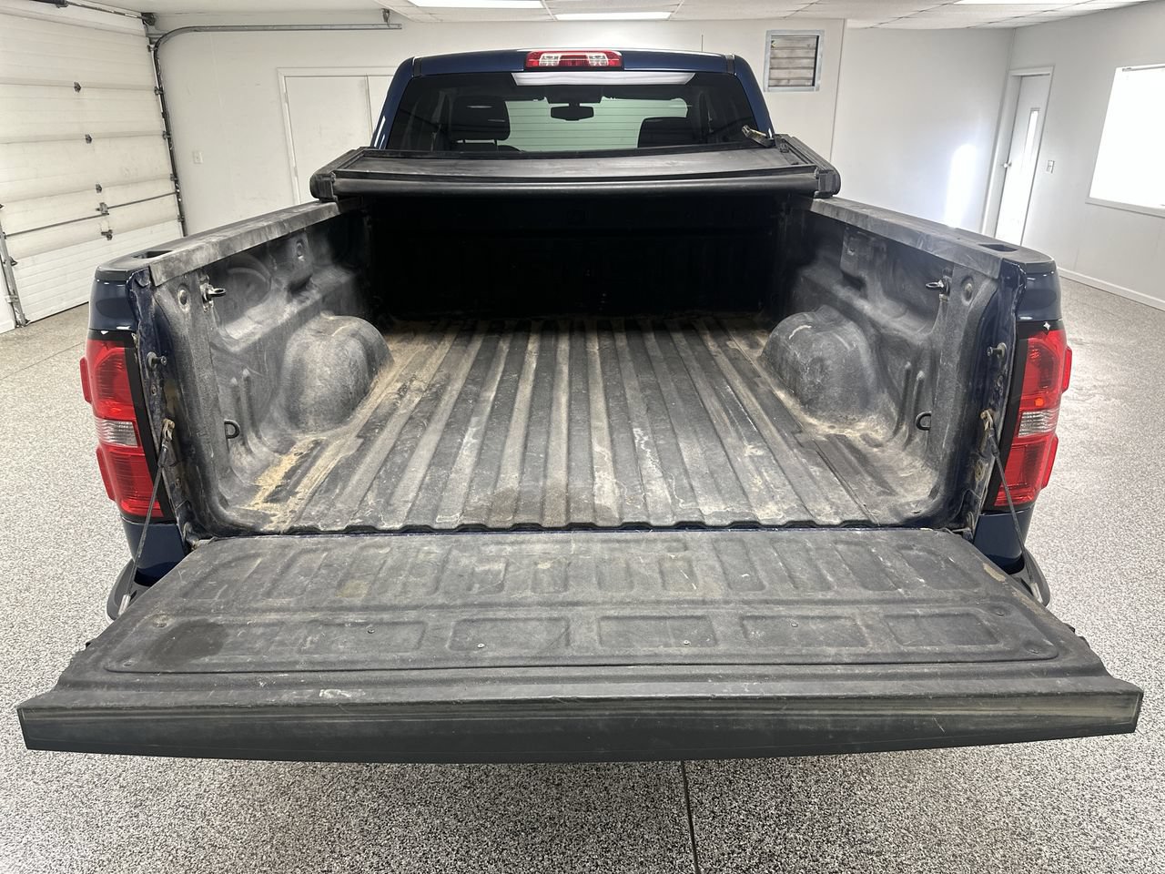 Used 2015 GMC Sierra 1500 SLE w/ SLE Value Package AWD/4WD image 25