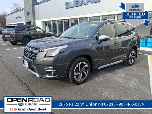 Used 2023 Subaru Forester Touring image 3
