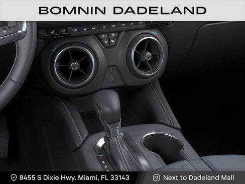 New 2025 Chevrolet Blazer LT w/ Midnight/Sport Edition FWD image 24
