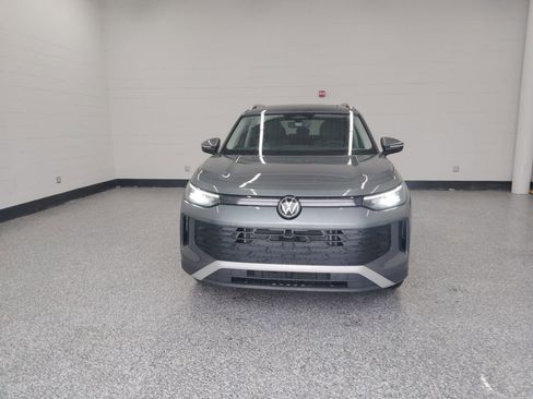 New 2026 Volkswagen Tiguan SE AWD/4WD image 2