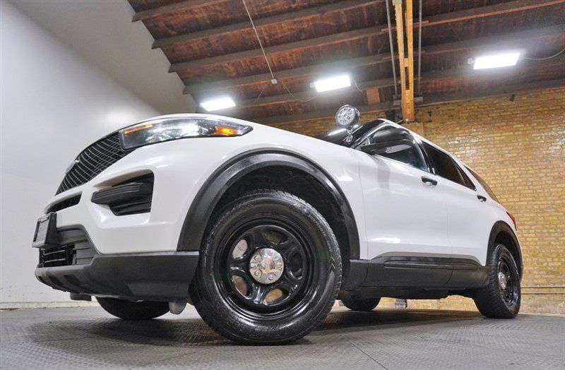 Used 2022 Ford Explorer 4WD Police Interceptor image 3