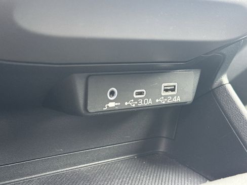 Used 2024 Subaru Crosstrek 2.0i Premium image 29