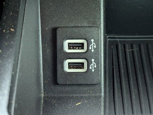 Used 2019 Ford F150 Platinum w/ Equipment Group 701A Luxury image 20