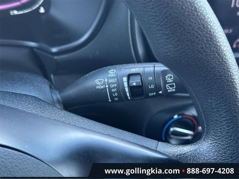 Used 2023 Kia Soul LX w/ LX Technology Package image 21