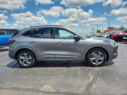 Certified 2023 Ford Escape ST-Line w/ Tech Pack #1 FWD image 3