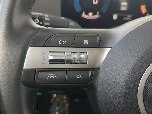 Used 2025 Hyundai Kona SEL image 22