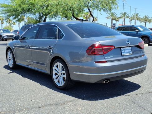 Used 2018 Volkswagen Passat 2.0T SE FWD image 5