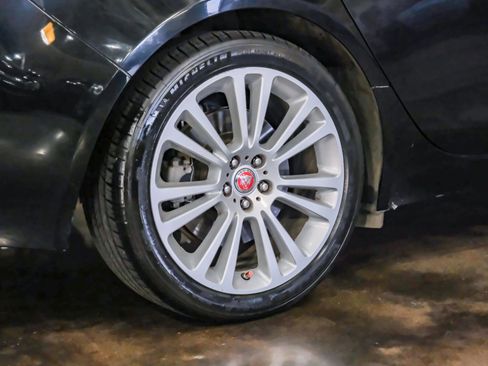Used 2020 Jaguar XF Prestige RWD image 50