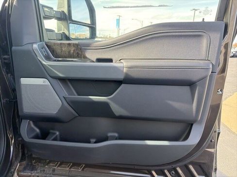 New 2024 Ford F250 Lariat w/ Lariat Ultimate Package image 40