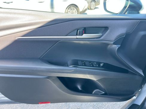 Used 2025 Toyota Camry LE image 18