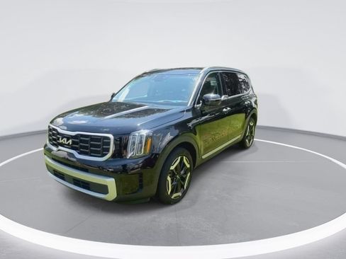 Used 2025 Kia Telluride S FWD image 4