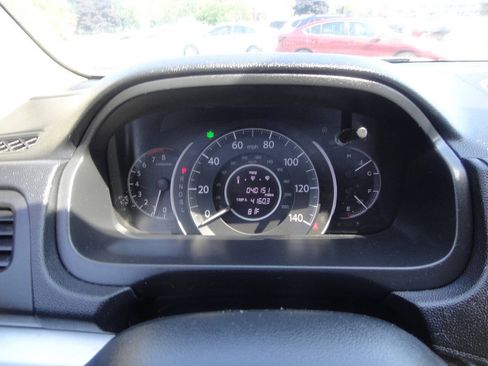 Used 2016 Honda CR-V SE image 9
