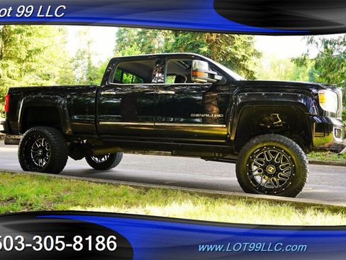 Used 2016 GMC Sierra 2500 Denali w/ Duramax Plus Package AWD/4WD image 7