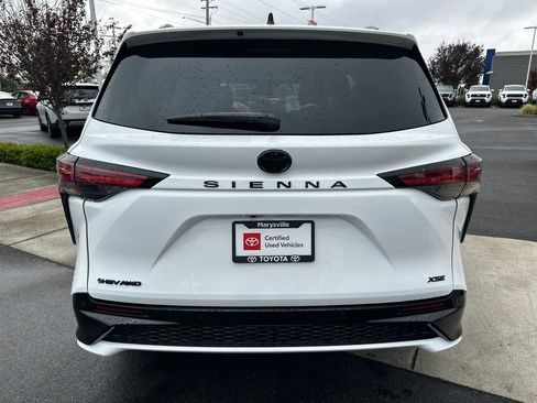 Certified 2026 Toyota Sienna XSE AWD/4WD image 4
