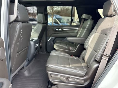 Certified 2022 GMC Yukon Denali image 28