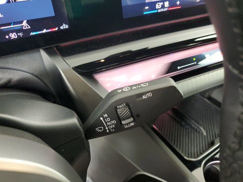 Used 2024 BMW 540i xDrive image 36