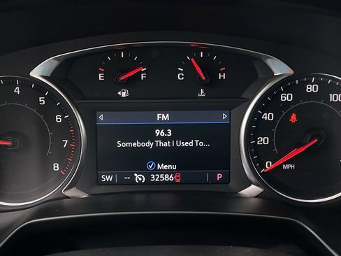 Used 2025 Chevrolet Blazer LT image 15