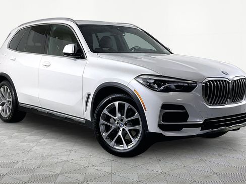 Certified 2023 BMW X5 xDrive40i w/ Premium Package image 4
