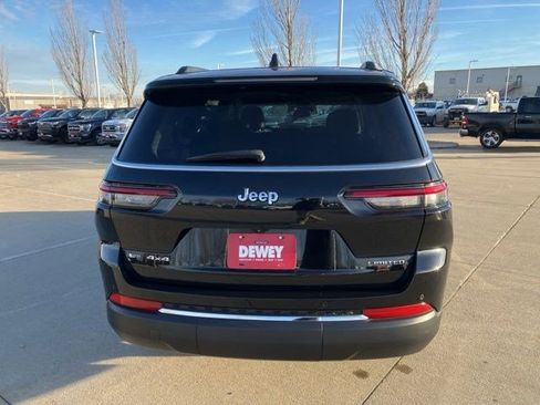 Used 2023 Jeep Grand Cherokee L Limited image 7