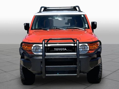 Used 2014 Toyota FJ Cruiser 4WD w/ Upgrade Package image 4