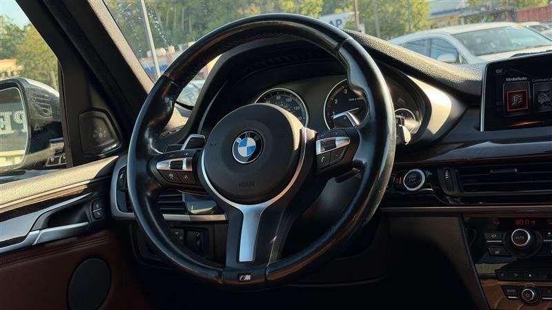 Used 2017 BMW X5 xDrive50i AWD/4WD image 30
