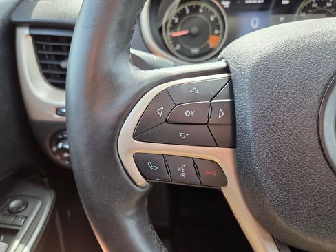 Used 2014 Jeep Cherokee Limited w/ Luxury Group AWD/4WD image 34