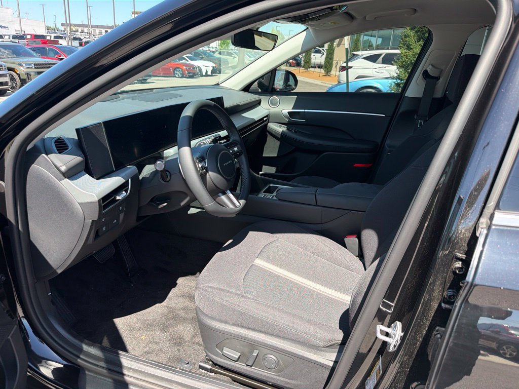 New 2026 Hyundai Sonata SEL FWD image 8