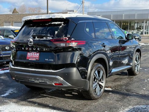 Certified 2023 Nissan Rogue SL w/ SL Premium Package image 5