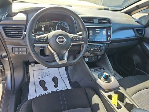 Used 2023 Nissan Leaf S FWD image 17