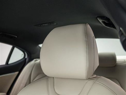 New 2026 Genesis G70 2.5T image 17