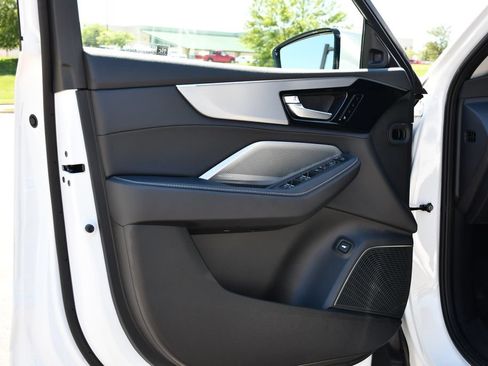Certified 2026 Acura MDX FWD w/ Technology Package image 14