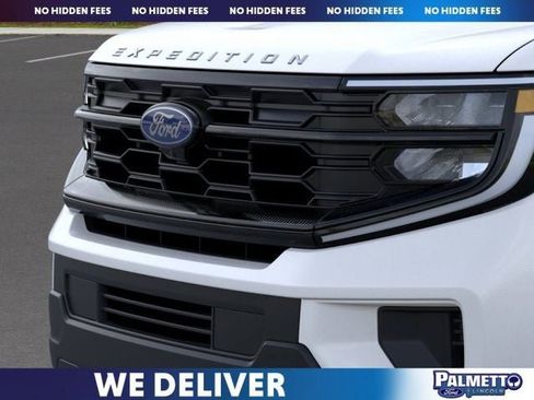 New 2025 Ford Expedition Active AWD/4WD image 17