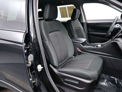 Used 2024 Jeep Grand Cherokee L Laredo image 14