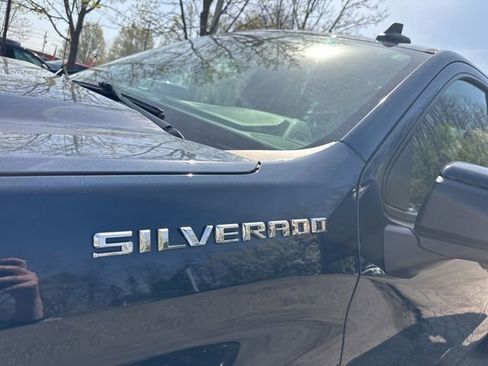 Used 2022 Chevrolet Silverado 1500 RST AWD/4WD image 13