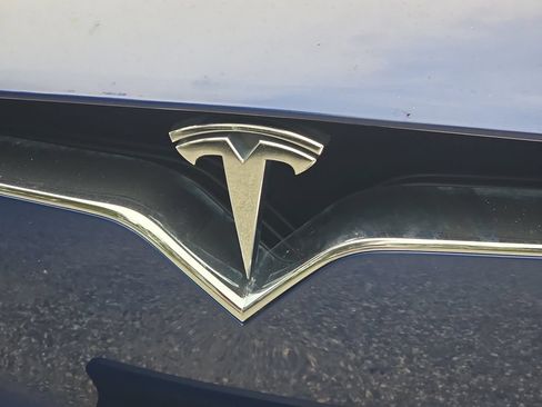Used 2016 Tesla Model X P90D AWD/4WD image 11