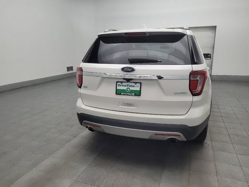 Used 2017 Ford Explorer XLT FWD image 7
