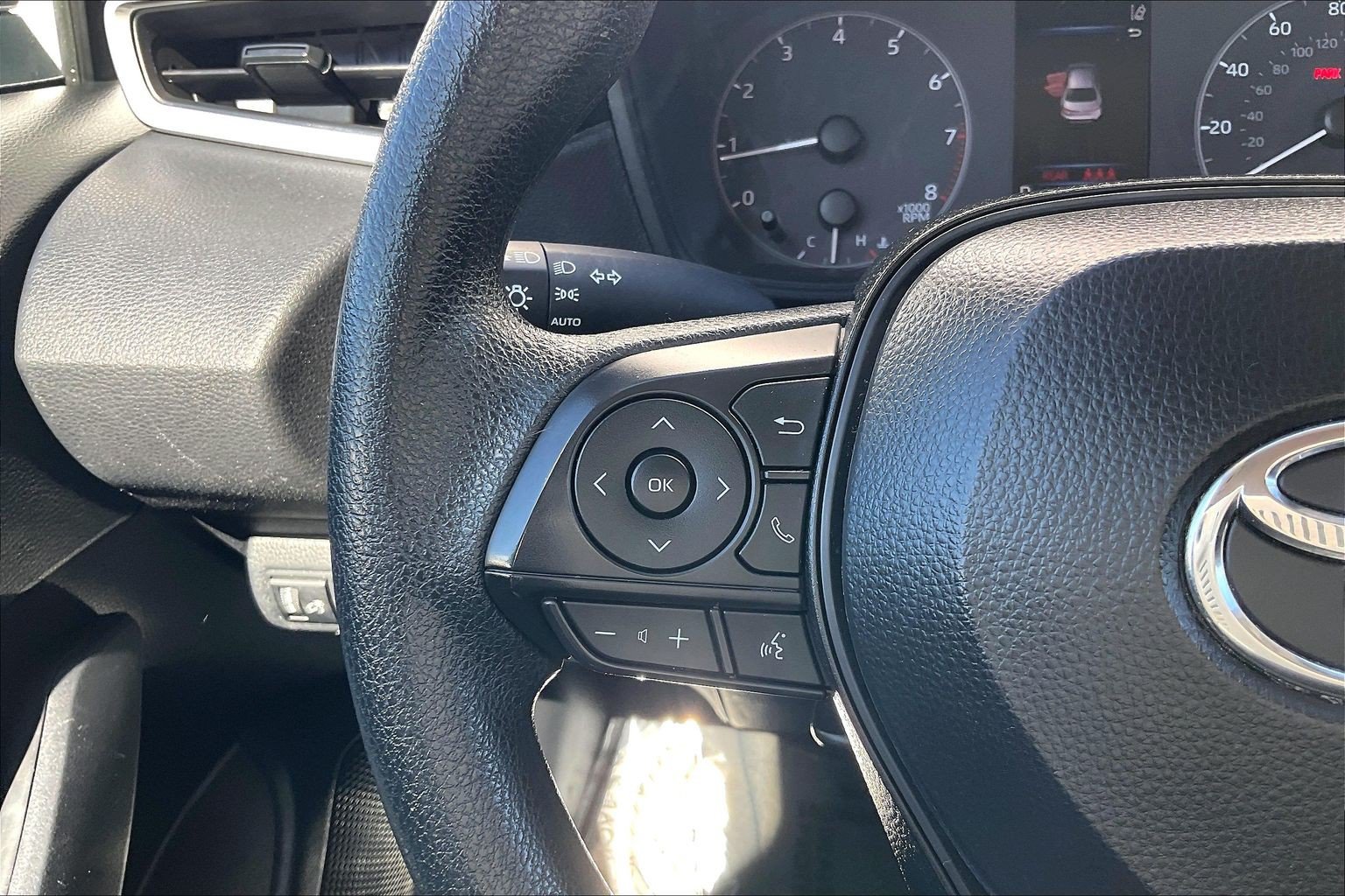 Used 2024 Toyota Corolla LE FWD image 23