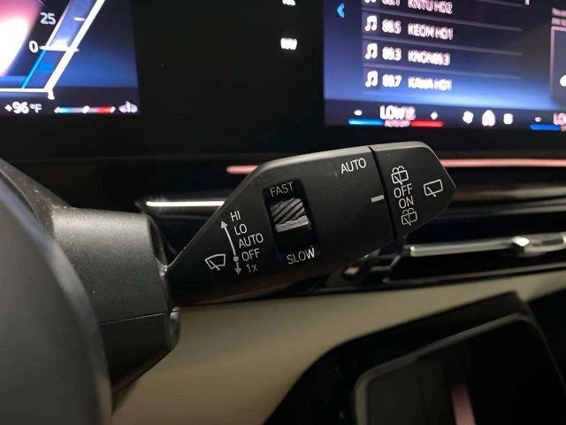 Used 2026 BMW X1 xDrive28i AWD/4WD image 37