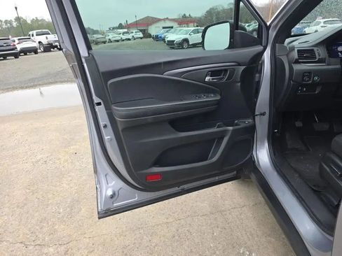 Used 2022 Honda Pilot Sport image 36