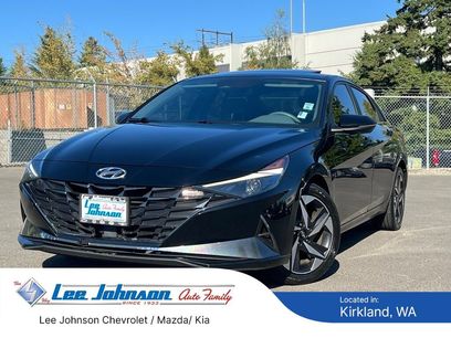 Used 2022 Hyundai Elantra SEL w/ Convenience + Premium Package