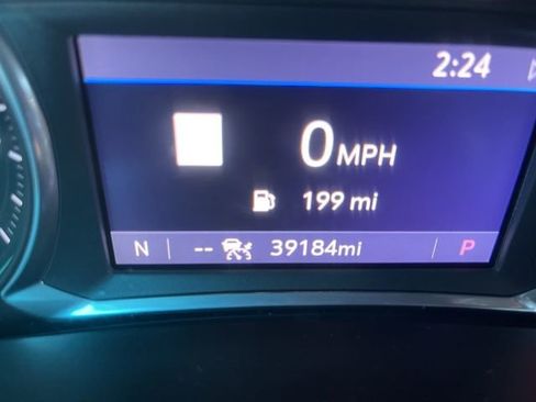 Used 2022 Chevrolet Equinox RS w/ RS Leather Package image 18