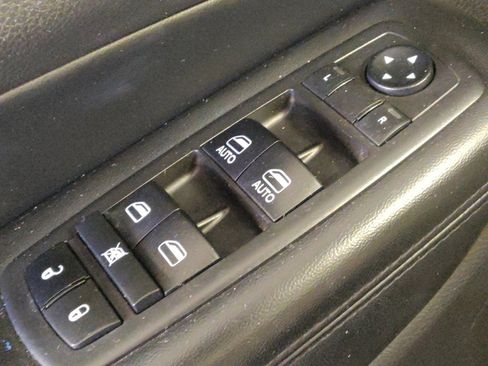 Used 2019 Jeep Grand Cherokee Limited w/ Luxury Group II RWD image 27