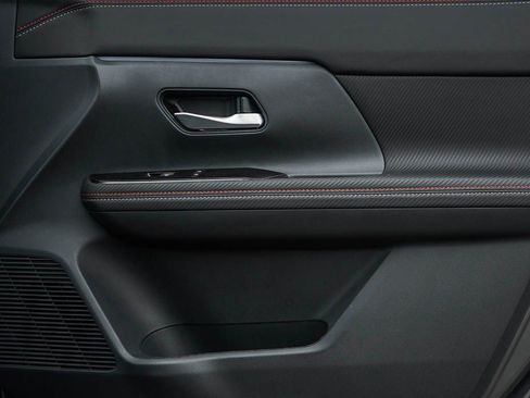 New 2026 Nissan Kicks SR w/ SR Premium Package image 9