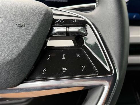 Used 2026 Cadillac Vistiq Sport w/ LPO, Floor Liner Package AWD/4WD image 27