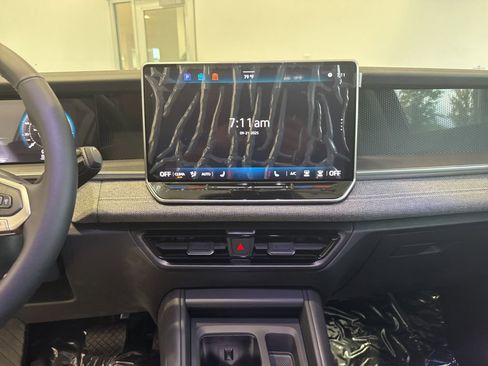 New 2025 Volkswagen Tiguan S image 22