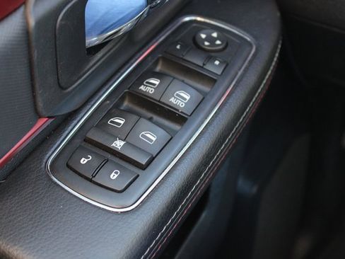 Used 2017 RAM 1500 Rebel w/ Luxury Group image 30