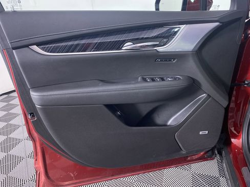 New 2025 Cadillac XT6 Premium Luxury image 13