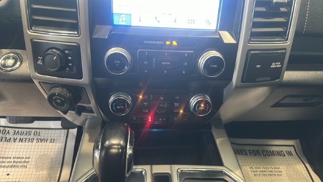 Used 2019 Ford F150 Lariat w/ Equipment Group 502A Luxury AWD/4WD image 13