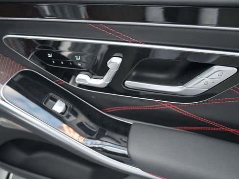 Used 2024 Mercedes-Benz S 63 AMG S w/ Rear Seat Package image 34
