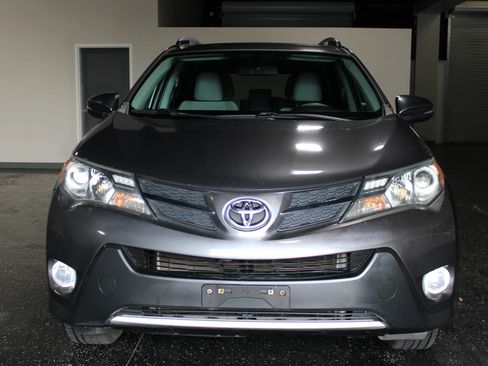 Used 2014 Toyota RAV4 XLE FWD image 7